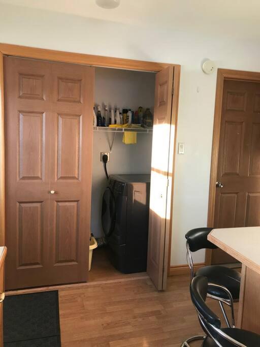 Lakeside Snowmobile - Ski Villa, 4BR 2BA, sleeps 10